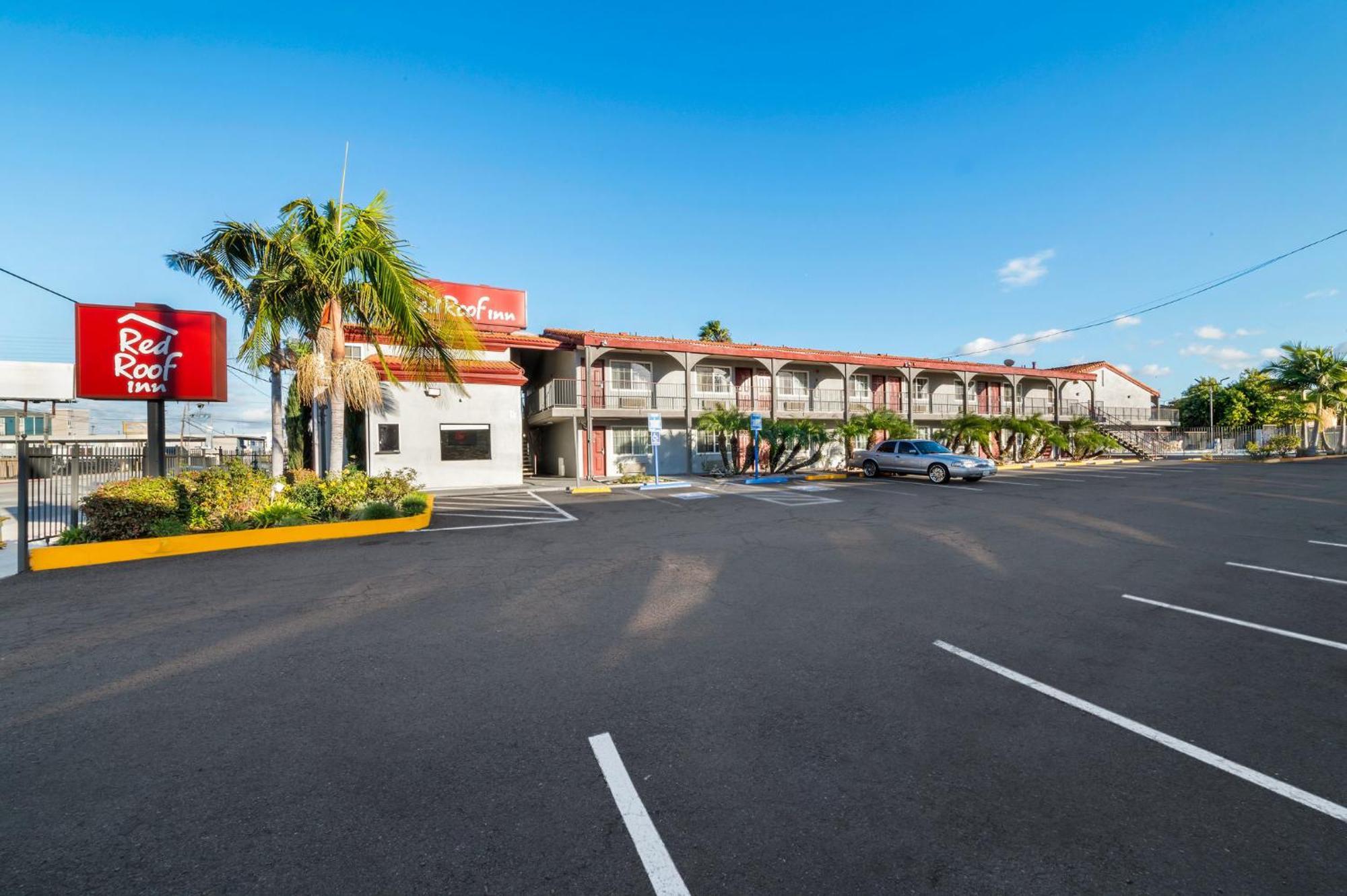 Red Roof Inn Los Angeles - Bellflower Exterior photo
