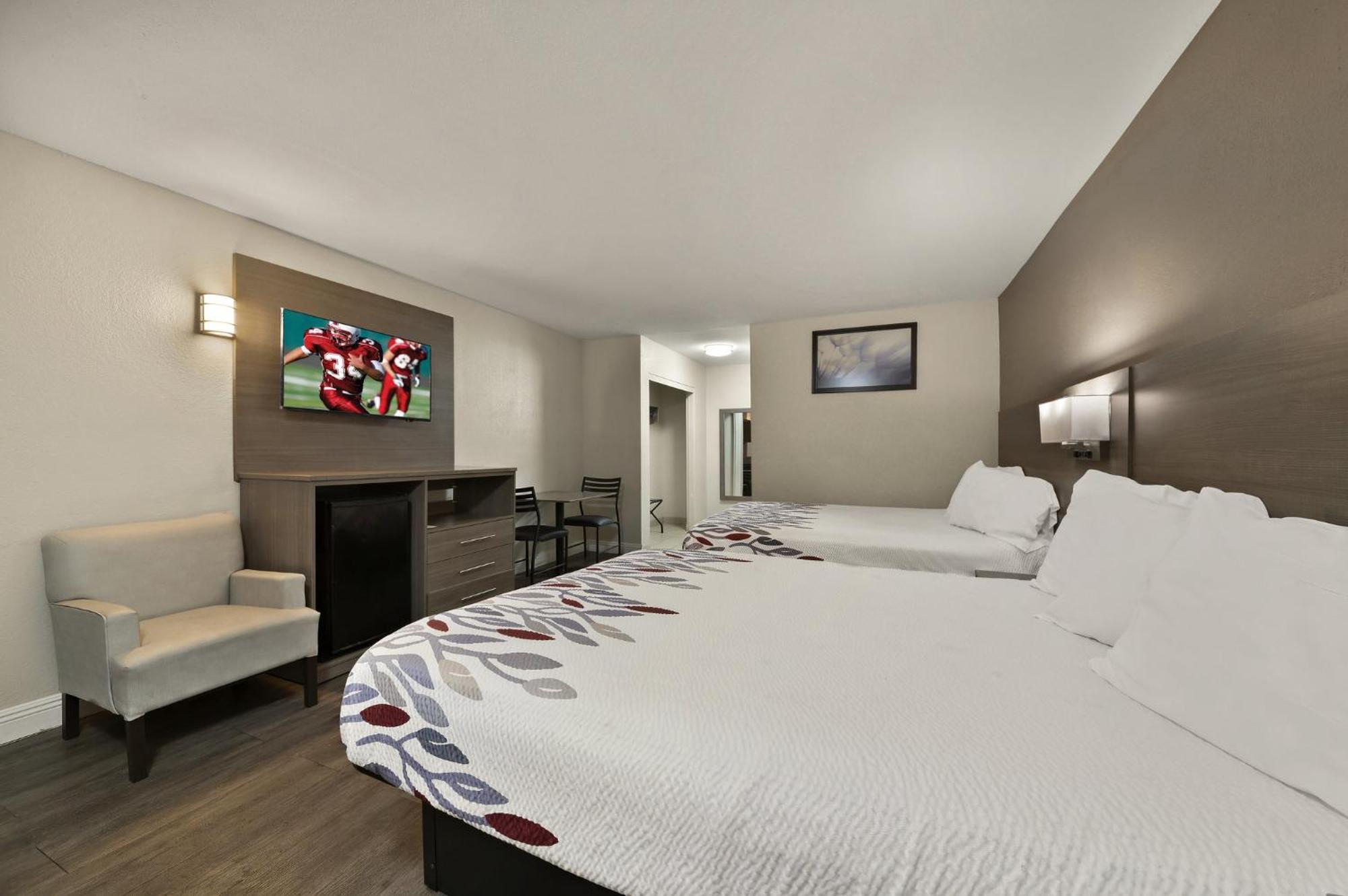 Red Roof Inn Los Angeles - Bellflower Exterior photo